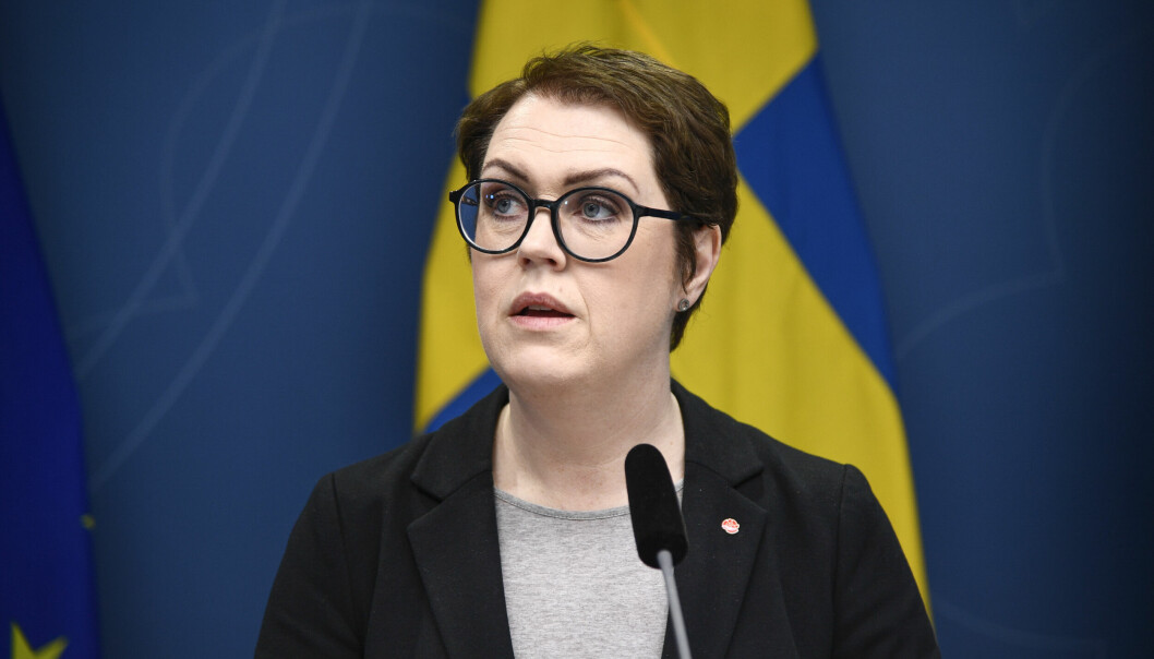 Lena Hallengren. Lena Hallengren.