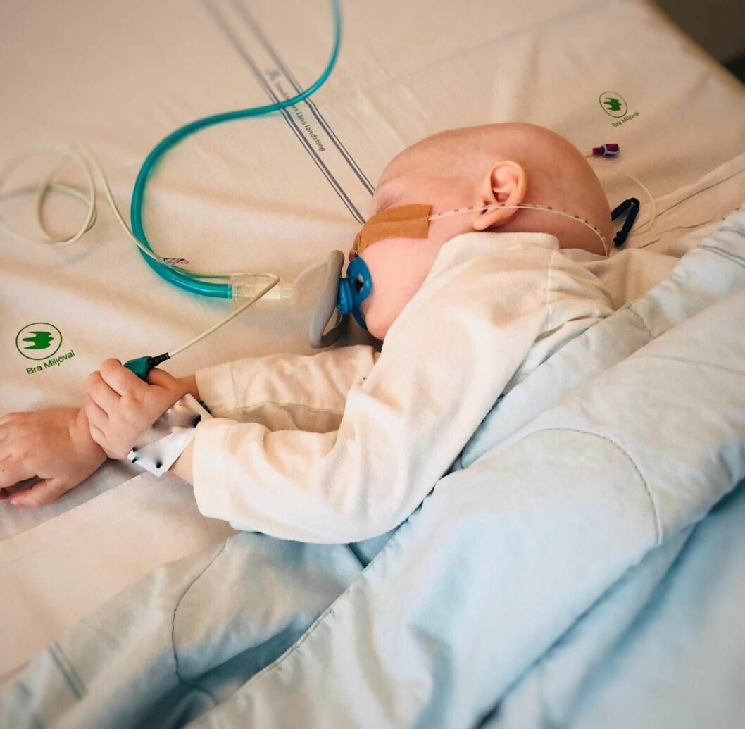 Leukemin har varit kämpig för den lille pojken. Foto: Privat