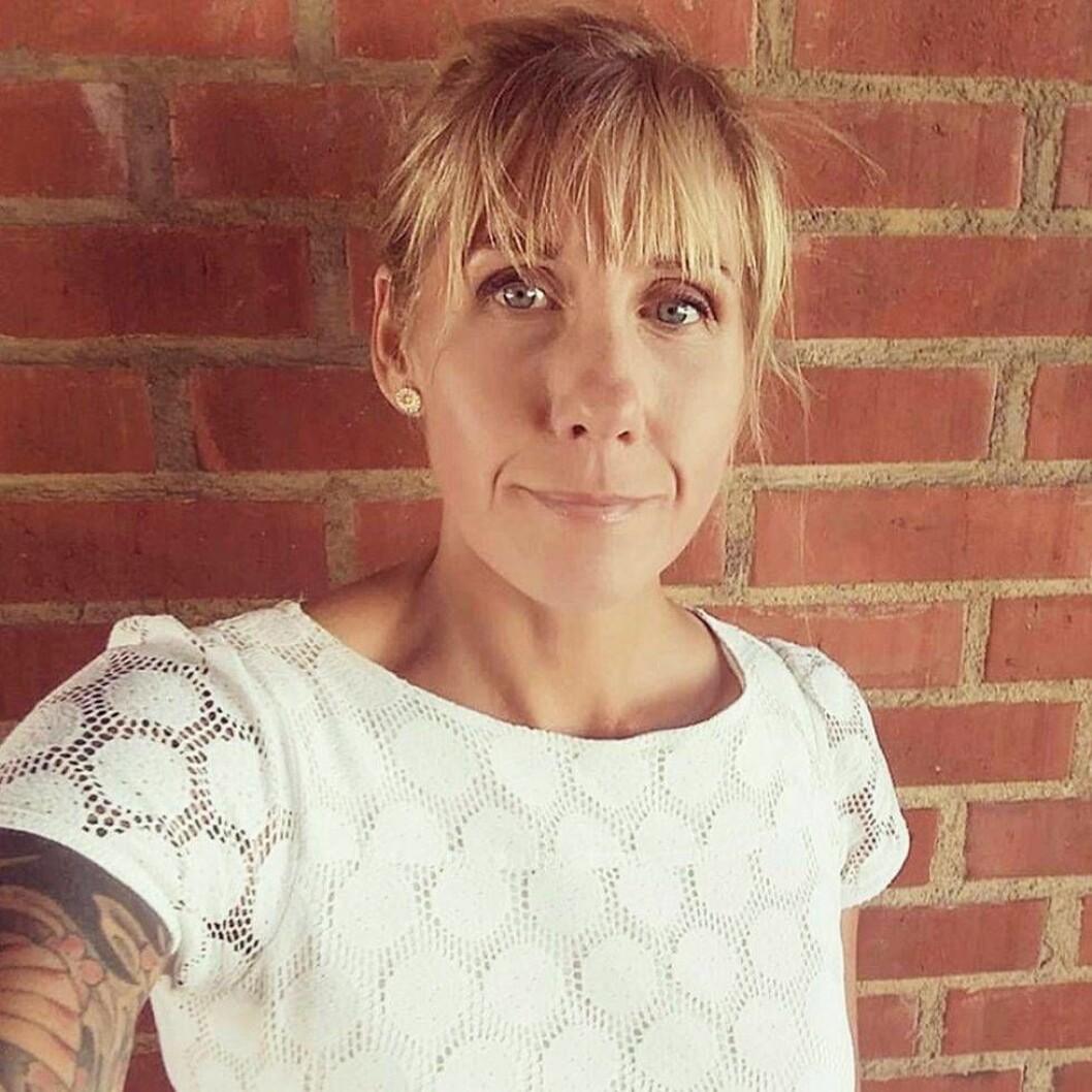 Britt-Marie smörjde in sig flera gånger om dagen men när trillingarna kom fanns det inte tid till det. Foto: Privat Britt-Marie som lever med psoriasis.
