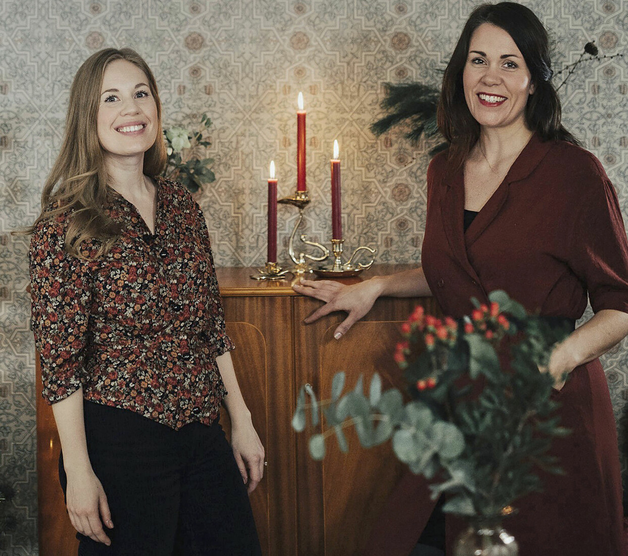 Linda Hansson och Louise Lemming porträtterade framför en