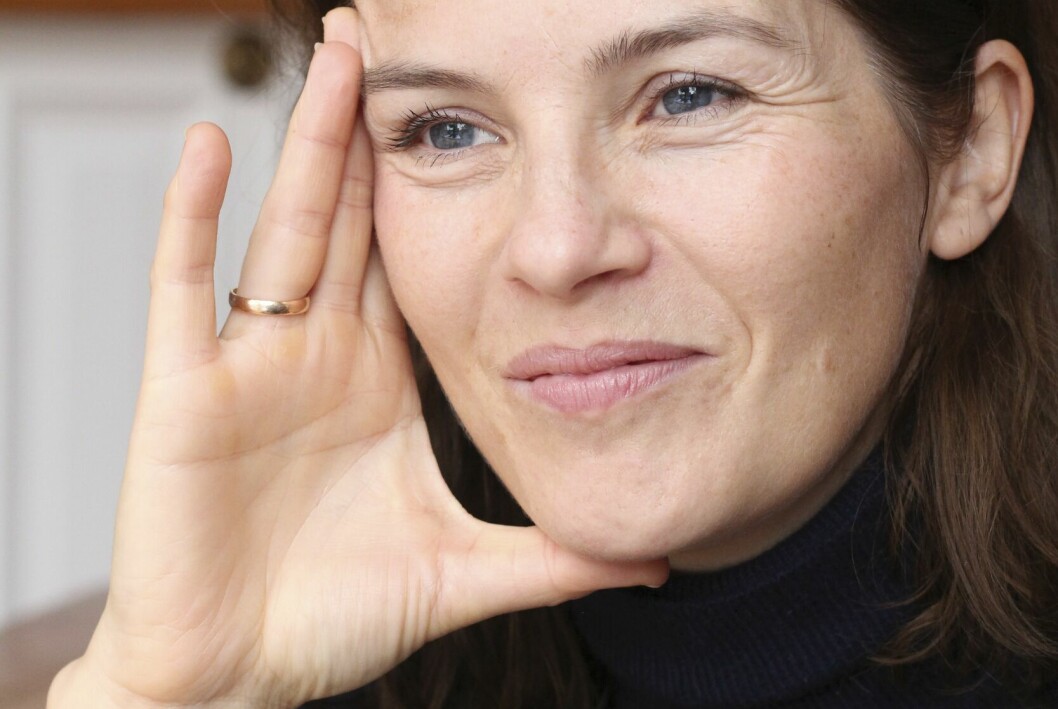 Lisa är bra på att koppla av från jobbet under lediga dagar. Lisa är bra på att koppla av från jobbet under lediga dagar.