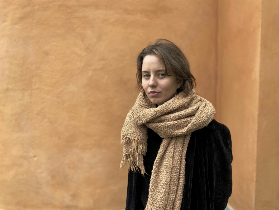 – Än i dag är jag oftast den ”tysta” i sällskapet, vilket gör att jag gärna drar till mig pratsamma personer, konstaterar Louise. 27-åriga Louise Eklund berättar om hur selektiv mutism fungerar.