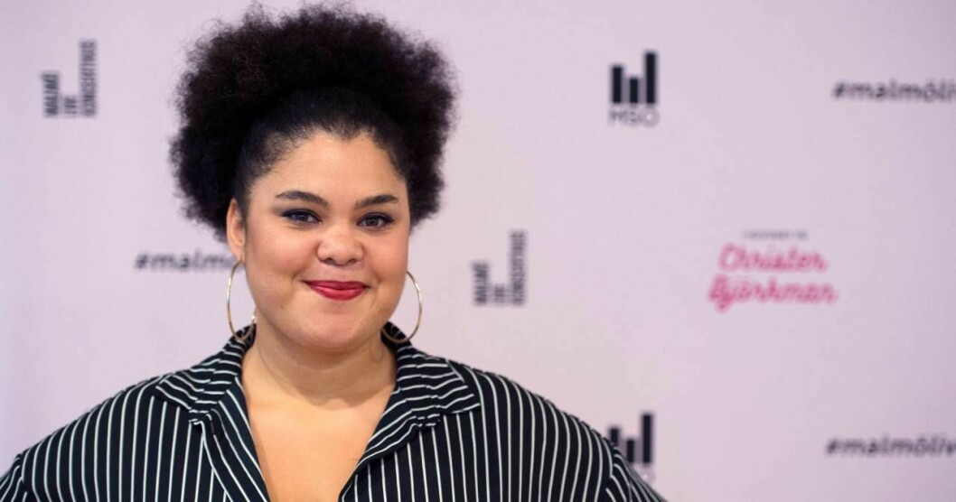 Loulou Lamotte i The Mamas körar bakom John Lundvik i Eurovision Song Contest 2019. Foto: Björn Lindgren/TT Loulou Lamotte i The Mamas körar bakom John Lundvik i Eurovision Song Contest 2019