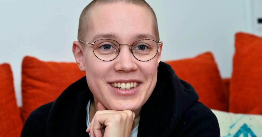 ”Någonstans därute finns det barn som liknar mig”, säger Lovisa. Foto: Kai Rehn Närbild på äggdonatorn Lovisa.
