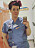 Madelene Lövstrand jobbar som sjuksköterska och syns här i sina jobbkläder.