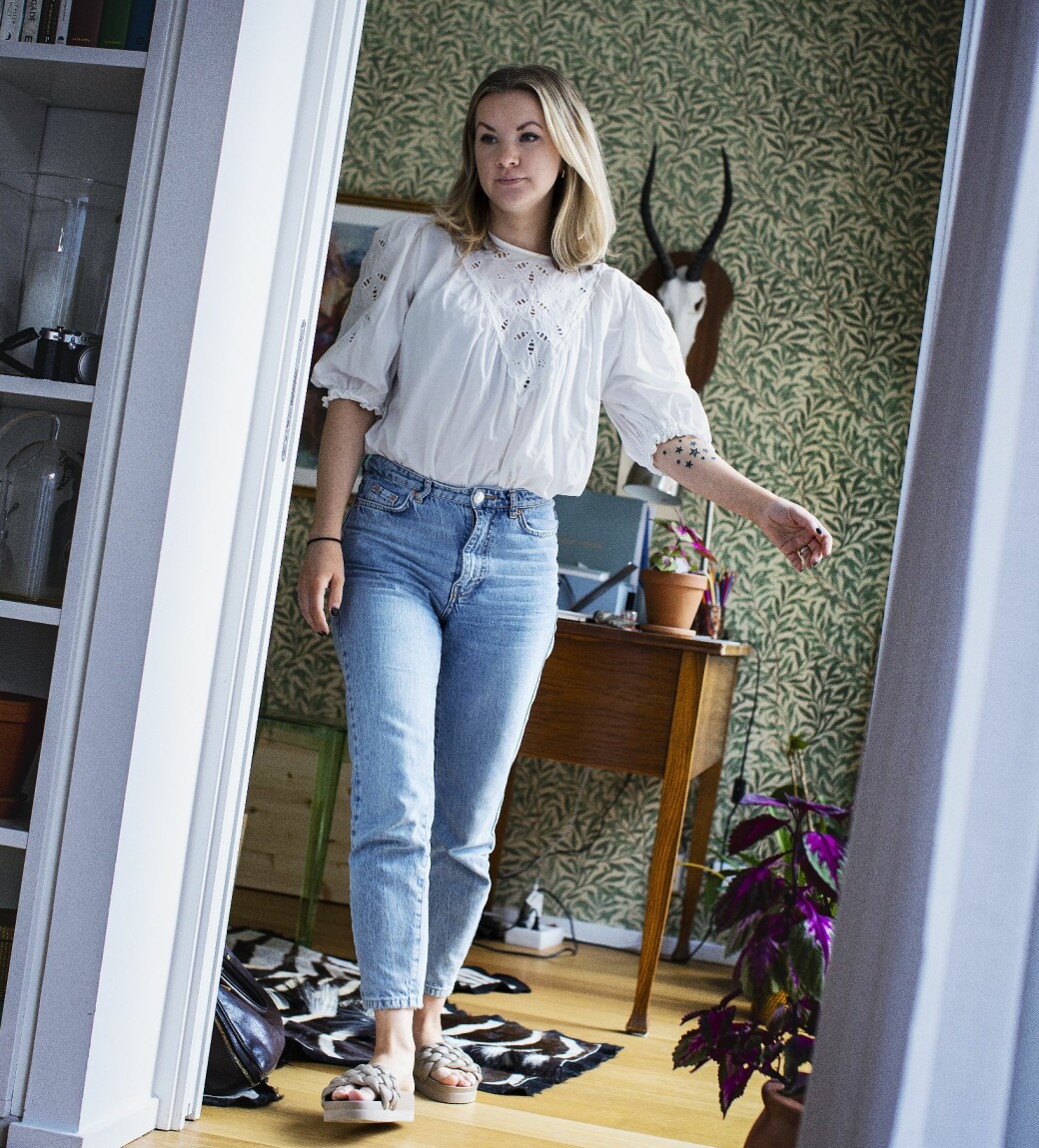 Malin Lundberg Emilsson som länge kämpat för att bli gravid, fotograferad i sitt hem i Stockholm.