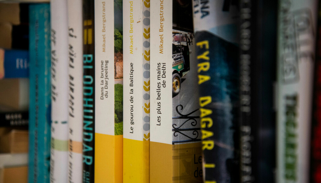 Mikael är författare och har bland annat skrivit boken Delhis vackraste händer. Snart är han aktuell med Sommaren på Österlen, dedicerad till Lykke. Böcker av Mikael Bergstrand.