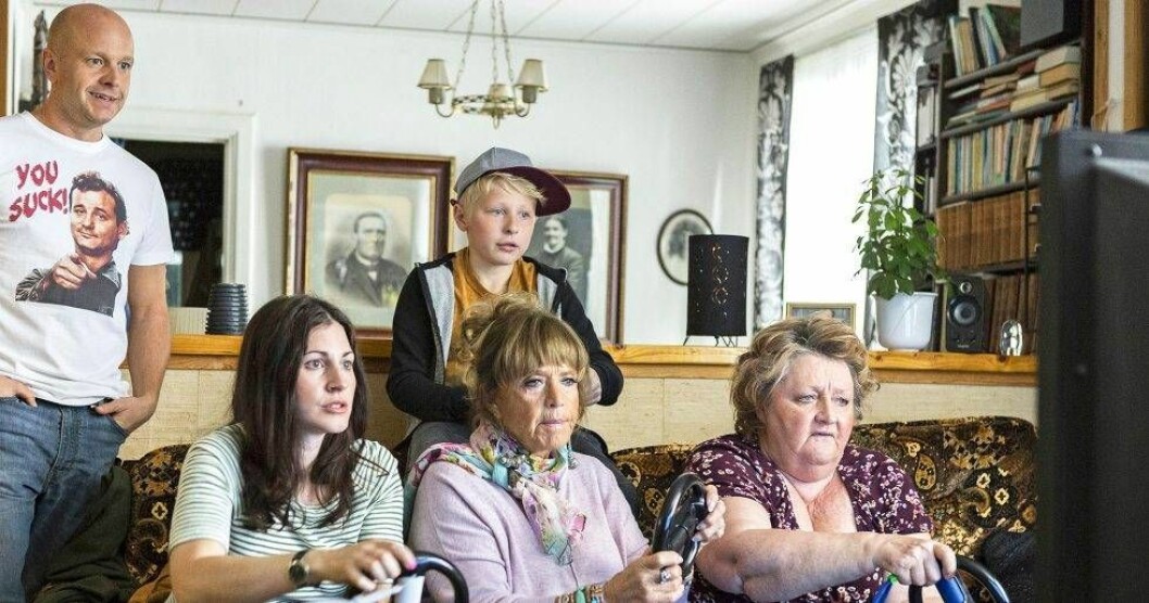 Marianne Mörck, Barbro ”Lill-Babs” Svensson och några andra medlemmar av Bonusfamiljen.
