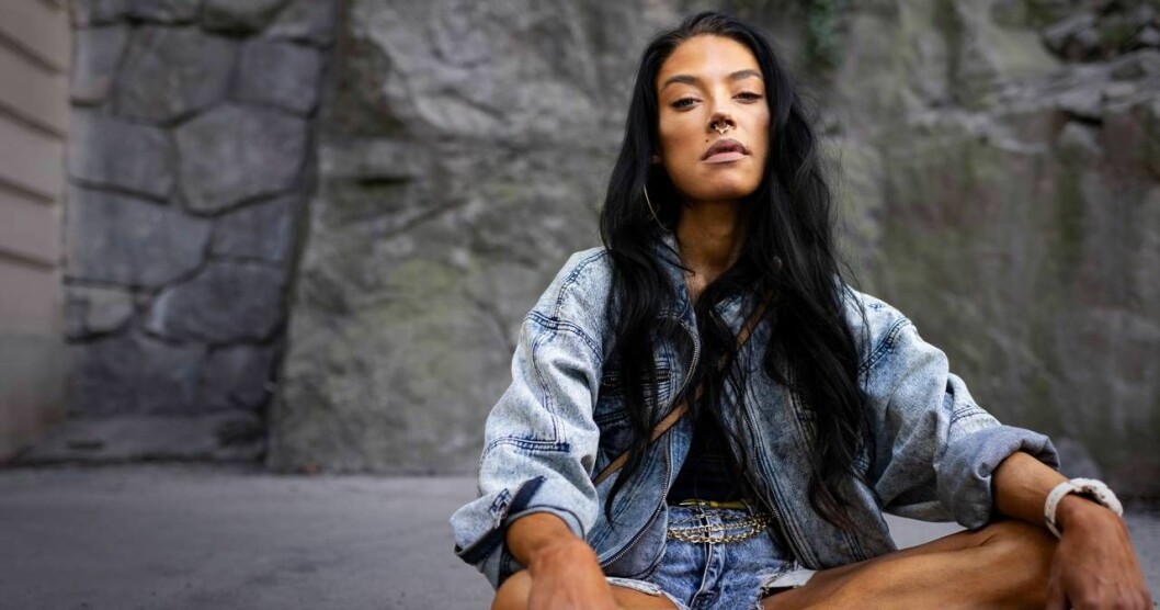 Foto: Naina Helén Jåma/TT Maxida Märak uppträder på Allsång på Skansen den 30 juli 2019.