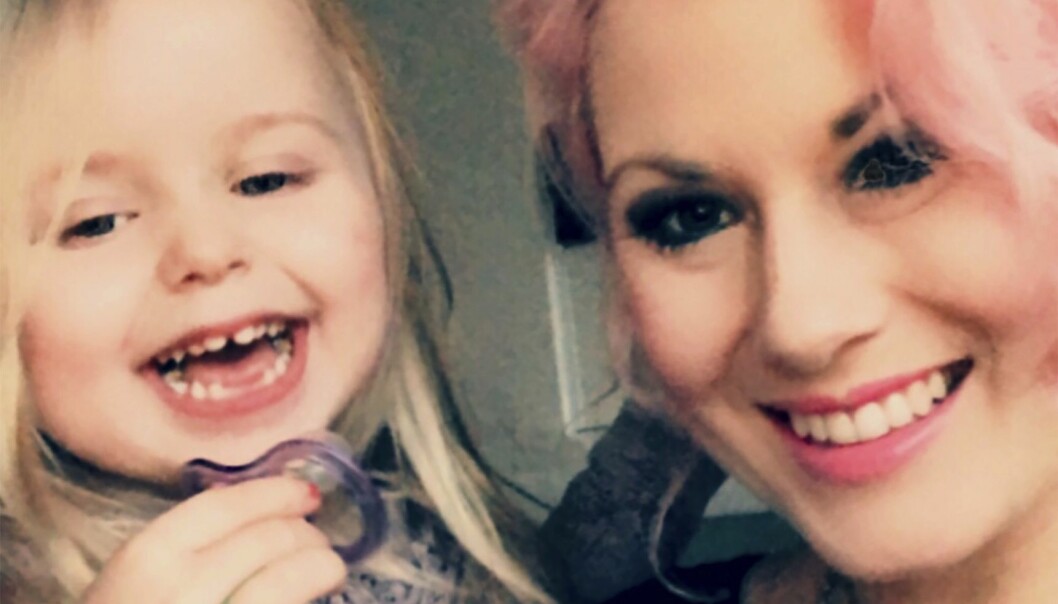 "Lilla hjärtat" blev en del av Melinda Jacobs familj när hon bara var sju veckor gammal. Efter flickans död har Melinda kämpat för att inga andra barn ska gå samma öde till mötes. Esmeralda och Melinda Jacobs