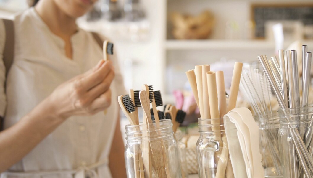 Behöver du byta din tandborste? Se om det finns alternativ som är mer miljövänliga som tandborste i bambu eller trä. Tandborstar i trä eller bambu är ett mer miljövänligt alternativ än tandborstar av plast.