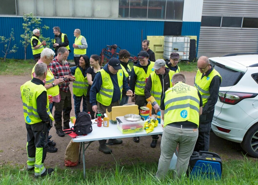 Fikarast för alla Missing People-arbetare
