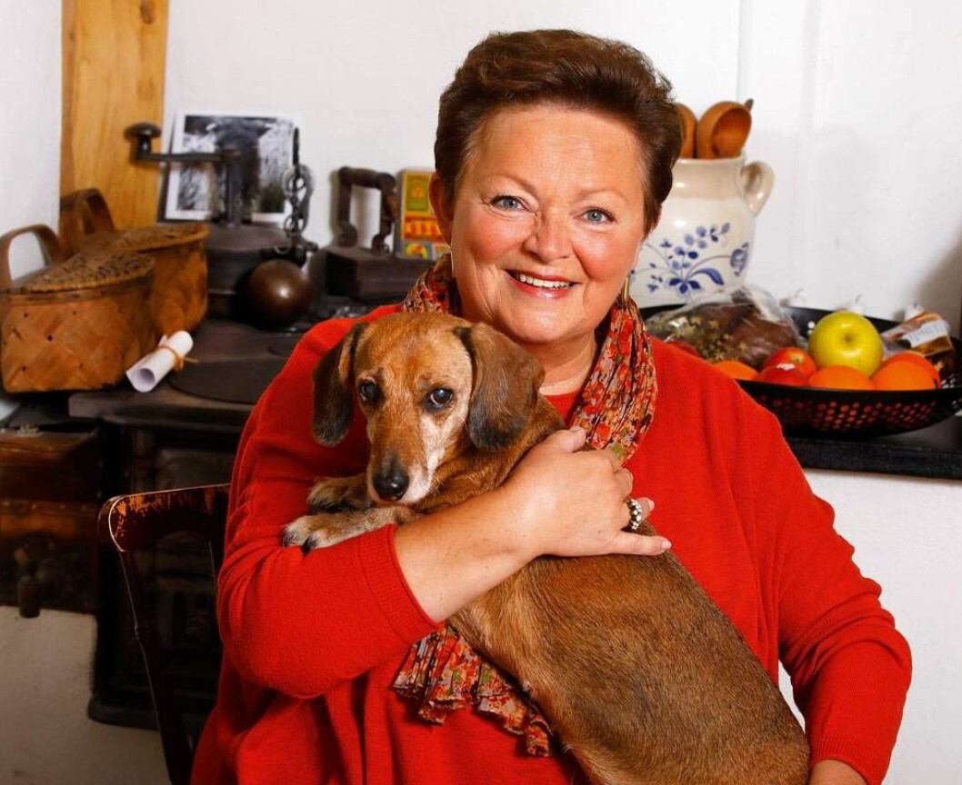 – Jag har lärt mig leva med att det tar lång tid att bli frisk, säger Camilla Littorin. Här med ögonstenen Wilma. Foto: Leif Boström