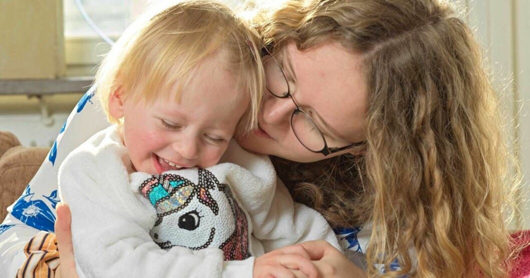 Strax efter det att Thea, nu 16 år, föddes fick Christin en MS-diagnos – något som försatte henne i en ”tokdepression”. Foto: Peter Ericsson Christins barn.