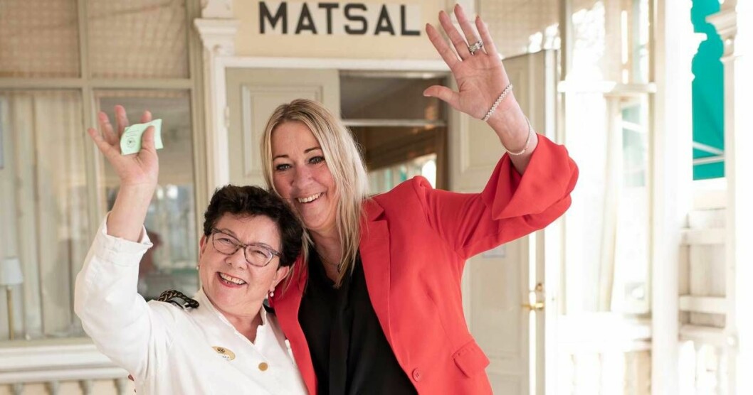 Christin fick stort stöd av sin arbetsgivare som varit väldigt flexibel, här är Christin med kollegan Clara Bjurgård. Foto: Peter Ericsson Christin med kollegan Clara Bjurgård.