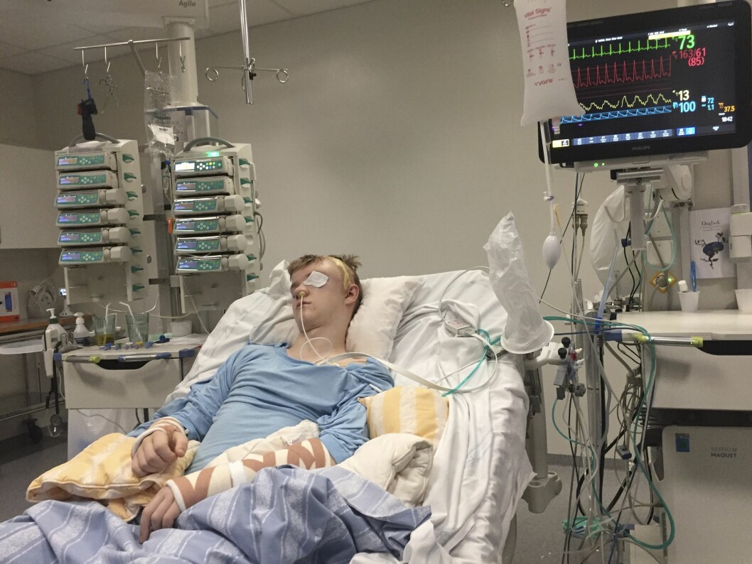 Oliver Liabäck hade många allvarliga skador då han vårdades på intensiven. Oliver Liabäck hade många olika skador då han vårdades på intensiven.