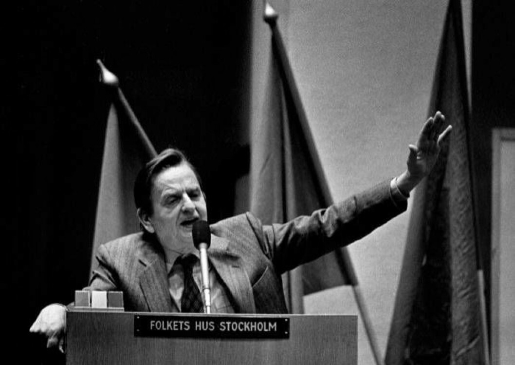 Statsminister Olof Palme i talarstolen 1985.