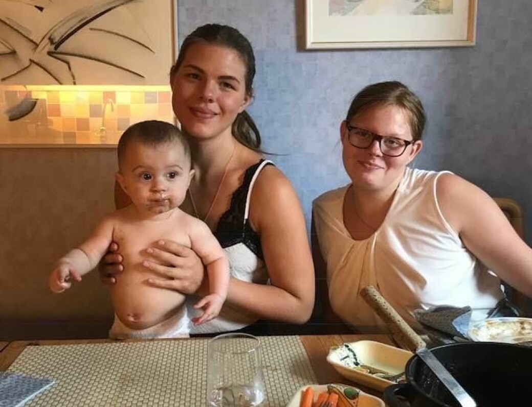 Patricia tillsammans med sin dotter Jolie och lillasyster Elin. Patricia Klinteberg tillsammans med sin dotter Jolie och lillasyster Elin.