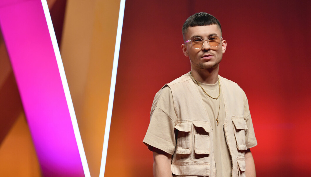 Paul Rey när han presenterades som en tävlande i deltävling 2 av Melodifestivalen 2020.
