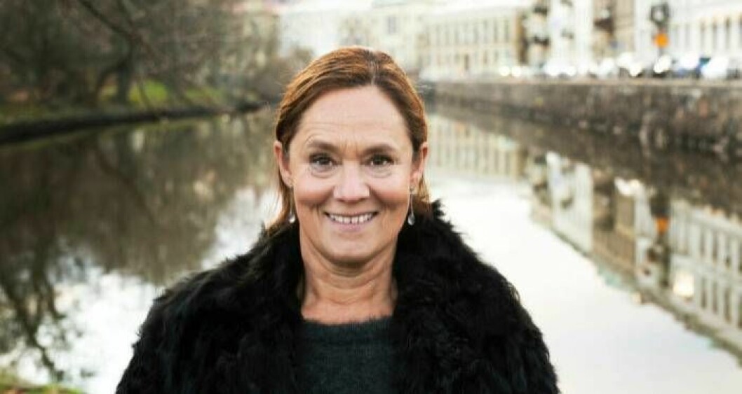 Leendet. Ofta finns det där hos Pernilla August. Optimistisk och framåt av naturen. Foto: Julia Sjöberg Pernilla August
