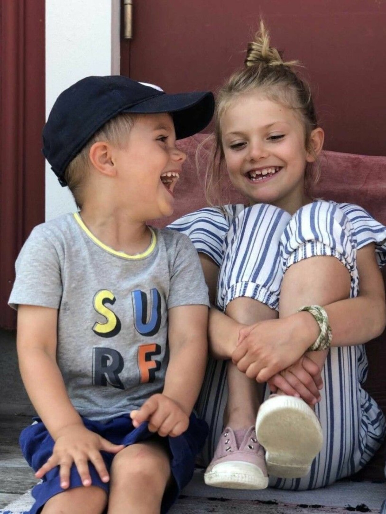 Prins Oscar och prinsessan Estelle. Prins Oscar och prinsessan Estelle.