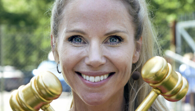 Sofia Rågenklint leder programmet <i>Auktionssommar</i> för fjärde gången. Foto: Kai Rehn Sofia Rågenklint leder programmet <i>Auktionssommar</i> för fjärde gången. Foto: Kai Rehn