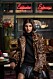 Typisk Rachel-outfit: Veckkjol, polotröja och djurmönstrad jacka. Fotograferad i Central Perk-miljö.