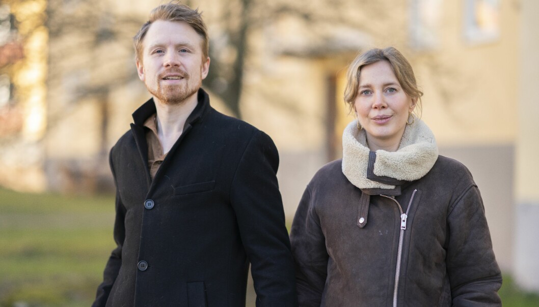 Det kändes rätt redan vid första dejten tyckte Max och Emelie. Rätt vid första dejten