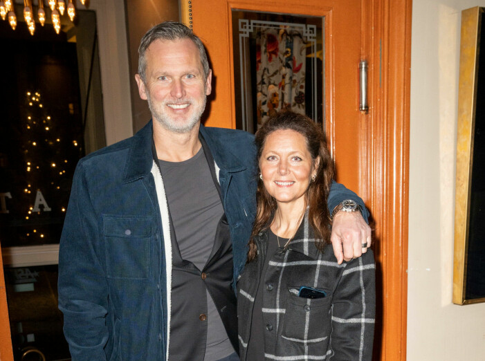 För tio år sedan träffade han frun Annika på gymmet, som fällde en kommentar om hur svettig han var. Rickard Sjöberg och Annika Sjöberg på bokrelease och show på Södra teatern 2023.