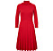 Röd klänning med veck nertill.