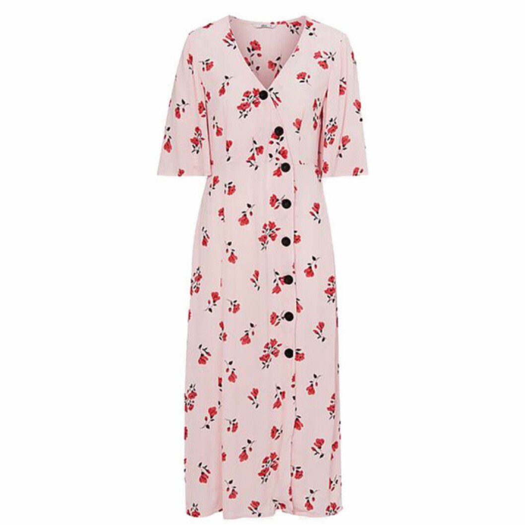 Rosa klänning med röda blommor