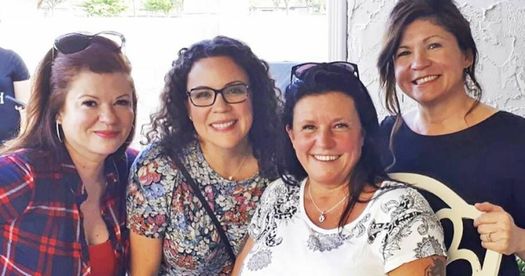 Sabrine och hennes nyfunna systrar. Från vänster: Mary, Tricia, Sabrine och Alicia. Foto: Privat Sabrine och hennes nyfunna systrar. Från vänster: Mary, Tricia, Sabrine och Alicia.