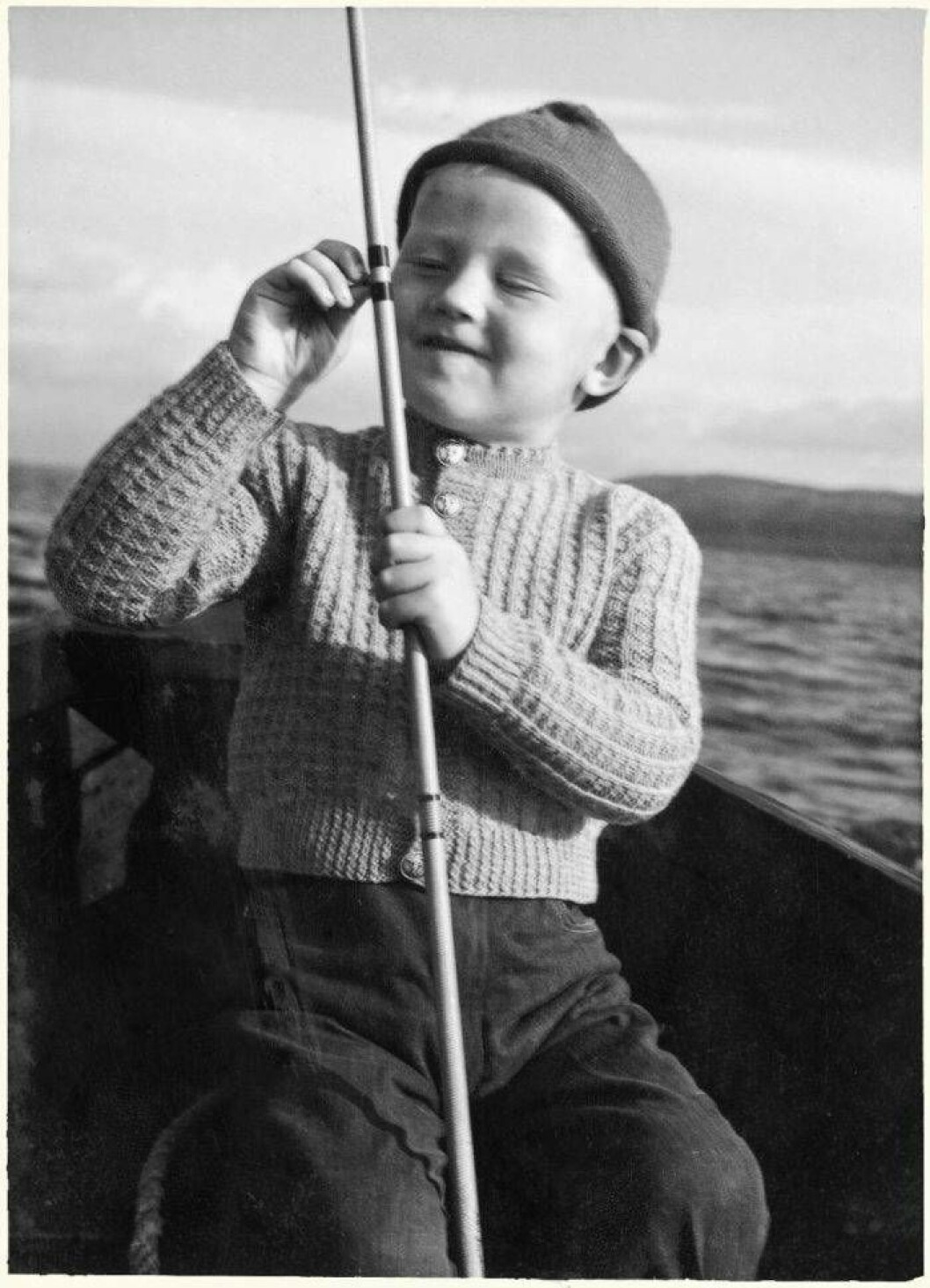”Varje sommar var vi i Salmi, jag älskade att vara i vildmarken och ute och fiska i Salmisjön”, berättar Börje Salming. Börje Salming som barn