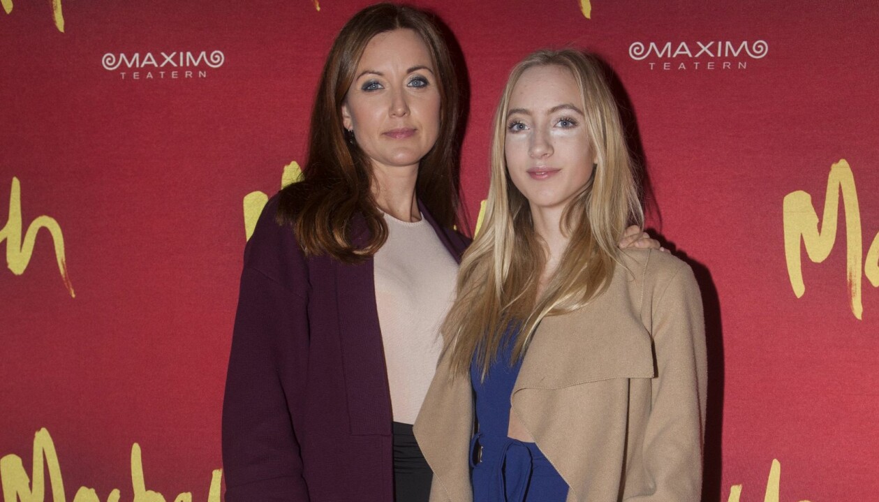 Sanna Lundell med dottern Olga Crafoord Lundell. Sanna Lundell med dottern Olga Crafoord Lundell på Maximteatern 2016.