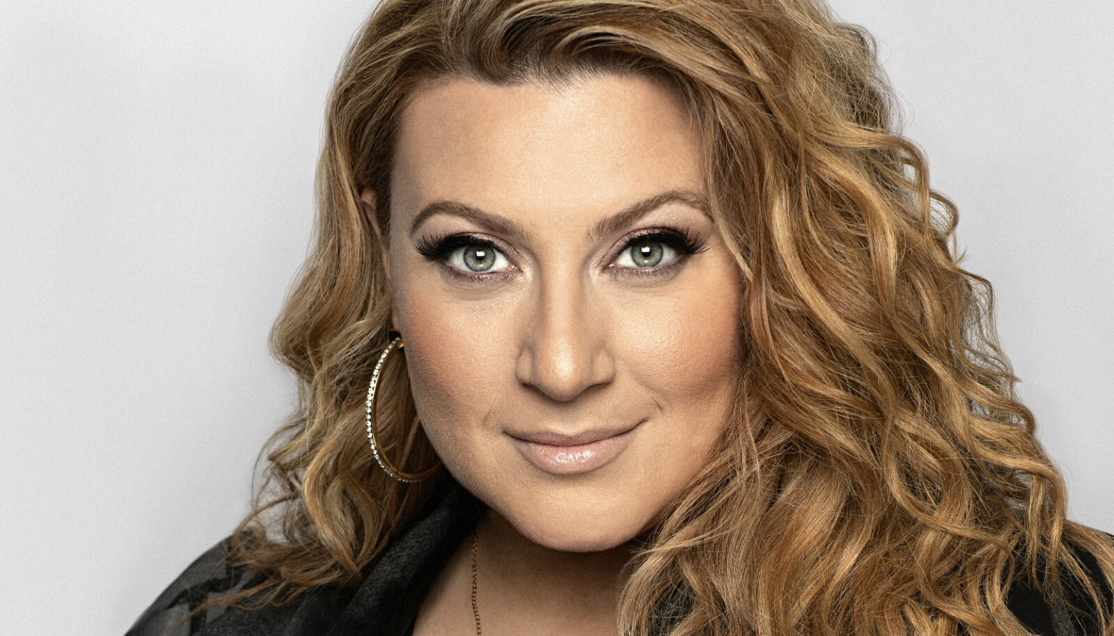 Sarah Dawn Finer om att hon håller barn och sambo hemliga Allas Sarah Dawn Finer om att hon håller barn och sambo hemliga Allas