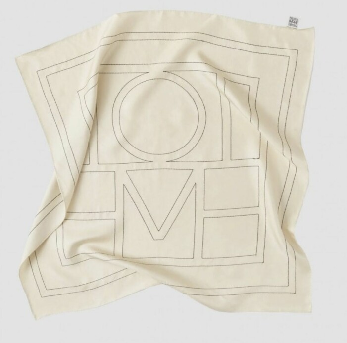 Tôteme scarf