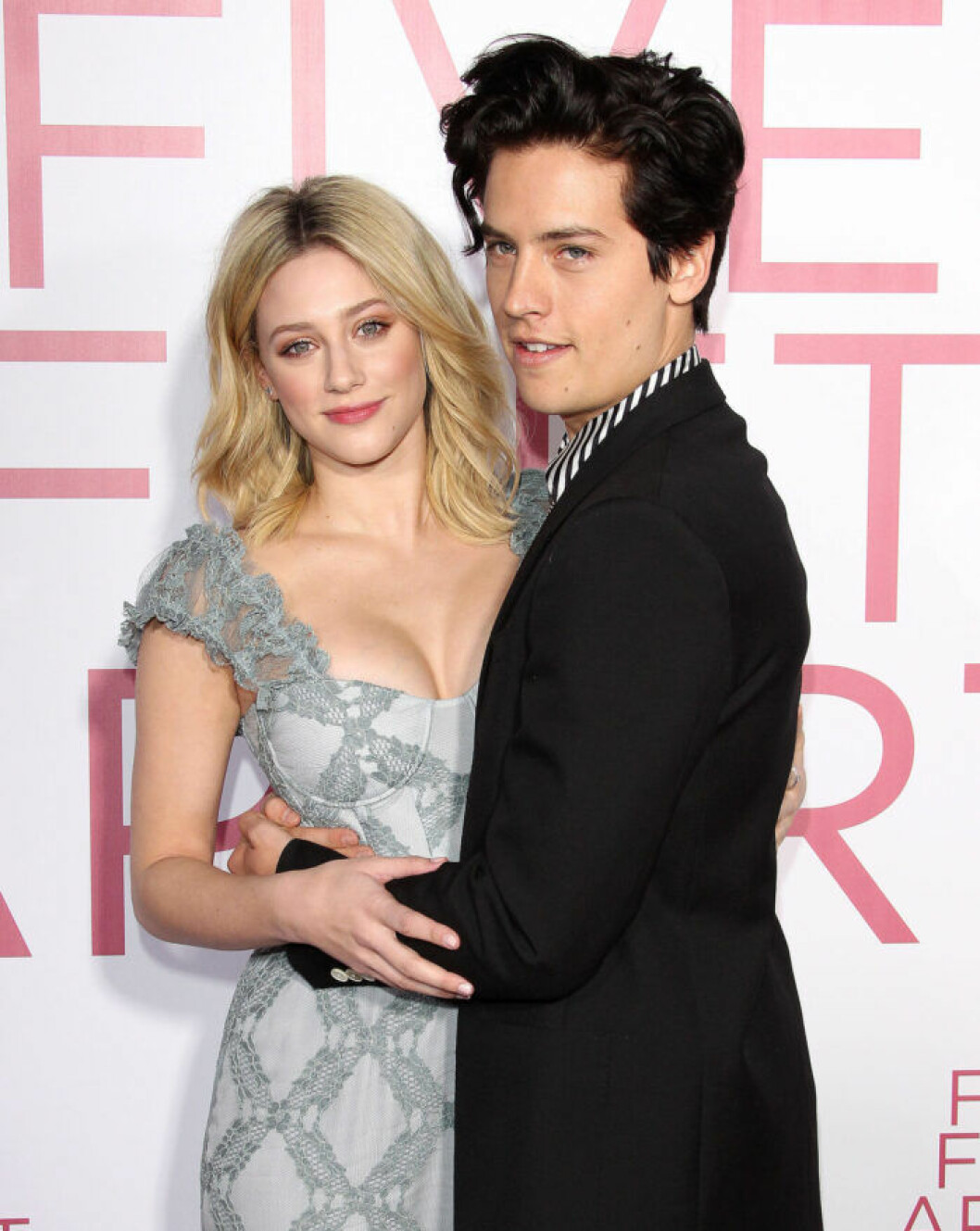 Lili Reinhart och Cole Sprouse