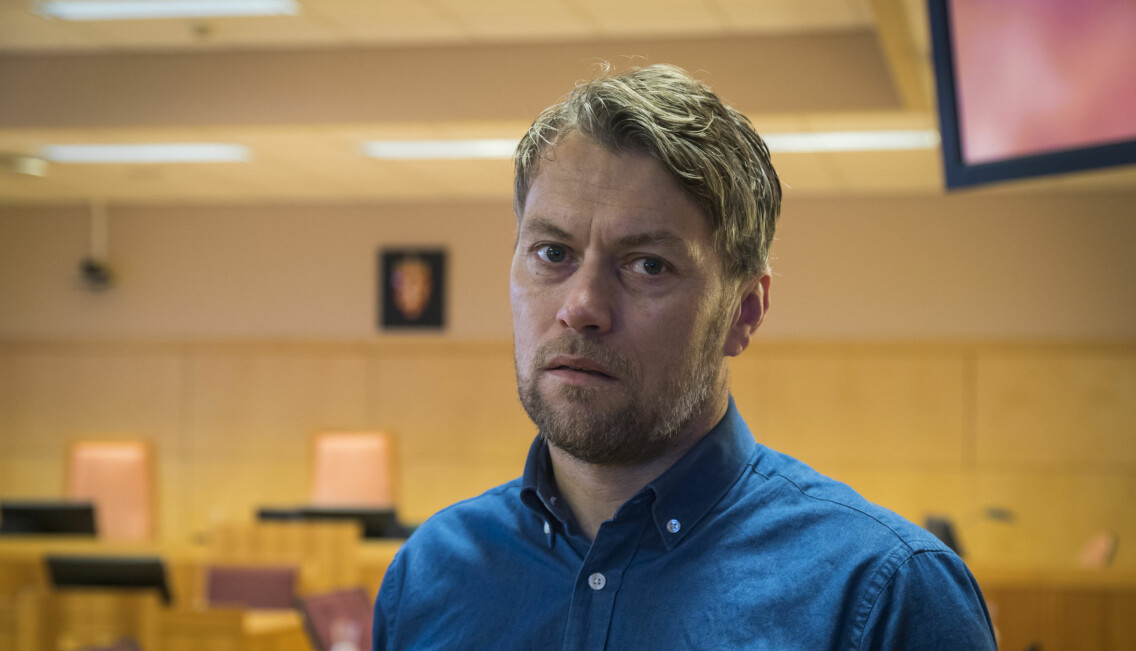 Brodern Terje Opheim bodde under samma tak som systerns mördare i två veckor. Foto: Heiko Junge/TT Den mördade Jannes bror Terje Opheim i rättssalen.