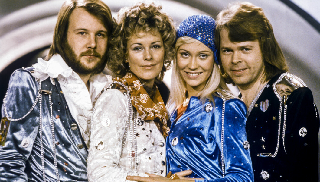 Den svenska popgruppen Abba med fr. v. Benny Andersson, Anni-Frid Lyngstad, Agnetha Fältskog och Björn Ulvaeus poserar efter att ha vunnit melodifestivalen, den svenska uttagningen till Eurovision Song Contest, med sitt bidrag "Waterloo" i