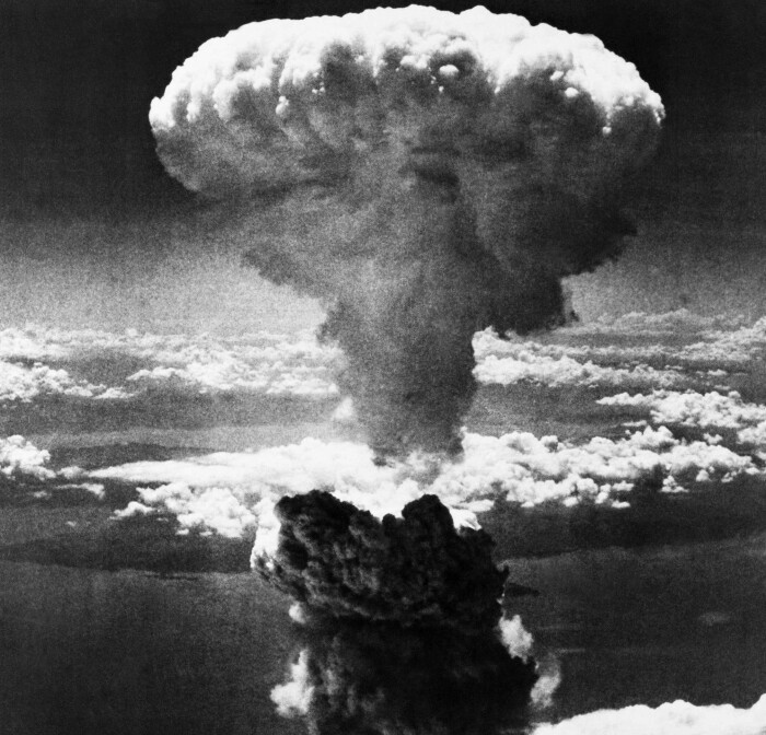 Efter de två amerikanska atombomberna över Japan år 1945 var skräcken för dessa vapen stor