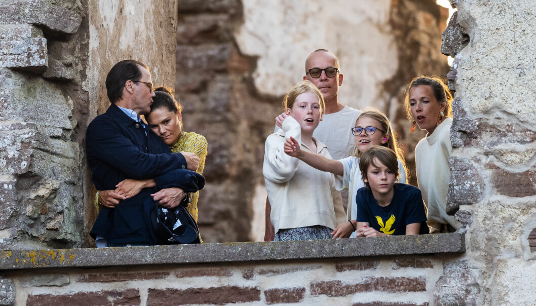 Prins Daniel, kronprinsessan Victoria och prinsessan Estelle