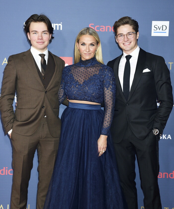 Kristin Kaspersen med sina två söner Filip Lamprecht och Leon Fahlén.