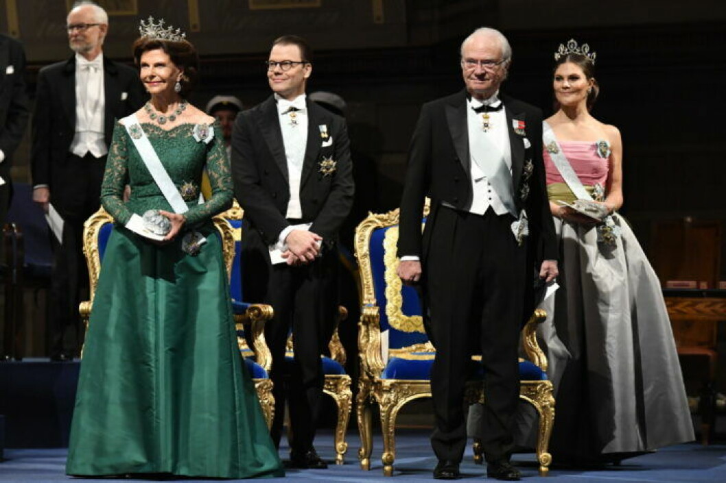 Drottning Silvia i grön klänning Nobel 2018