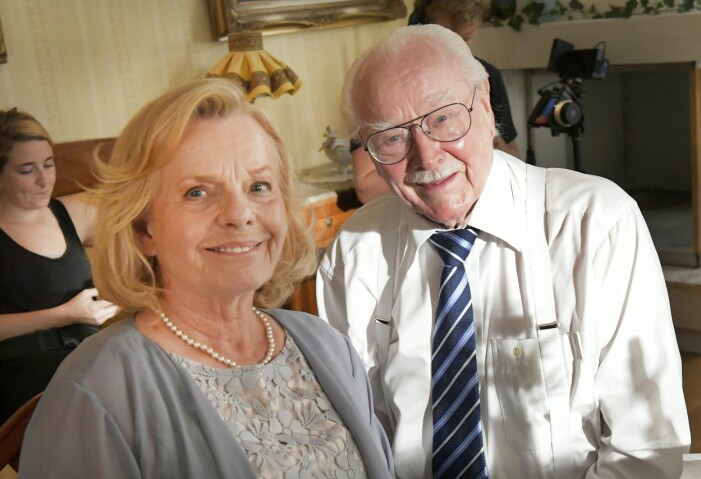Marie Göranzon har varit gift med sin 89-åriga skådiskollega Jan Malmsjö sedan 1974. Tillsammans har de tre döttrar.