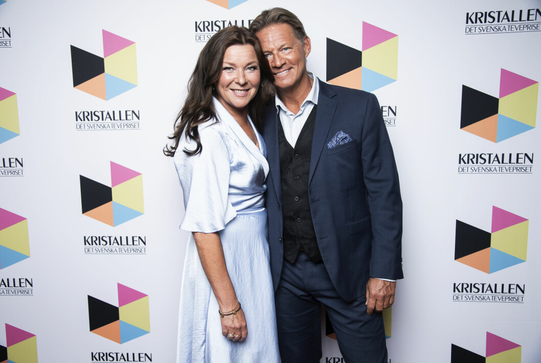 Lotta Engberg och Soldoktorn Mikael Sandström anländer till Kristallengalan 2020.