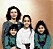 Shirin Shaker som liten tillsammans med mamma Iman, lillasyster Jasmin och storasyster Merjam