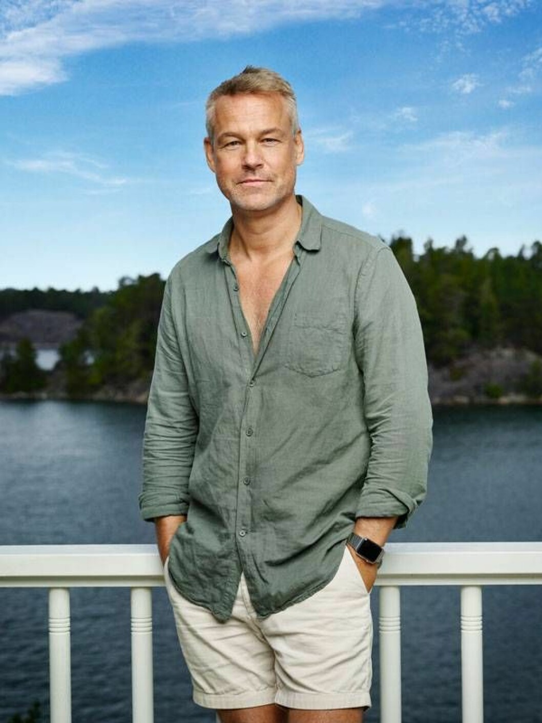Henrik Schyffert som Tomas i Sjölyckan i TV4 