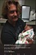 Nathan Younggren med sin nyfödde son.