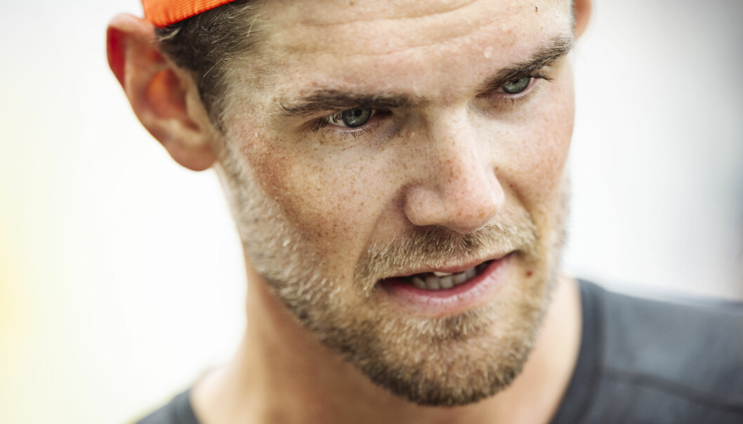 Skidskytten Fredrik Lindström i närbild.
