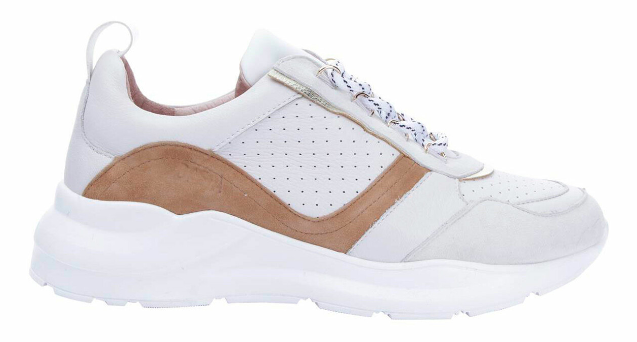 dasia sneaker